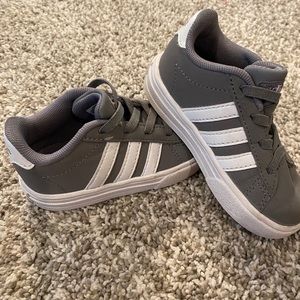Toddler Adidas Size 6